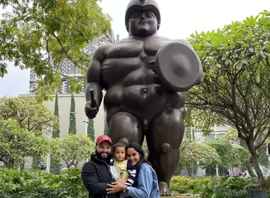 parque-botero-medellin-travel